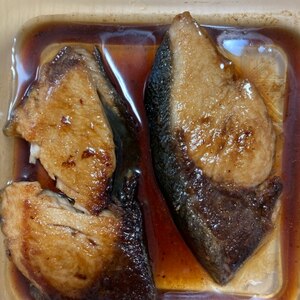 ポン酢・みりんで＊ぶりの照り焼き＊＊